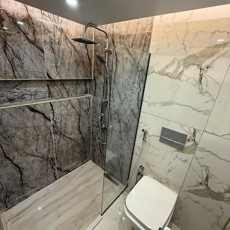 Cozy Duplex With A Private Terrace Near The Metro * Istanbul