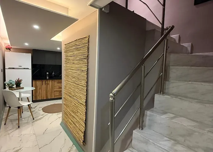 Cozy Duplex With A Private Terrace Near The Metro *