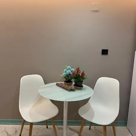 Cozy Duplex With A Private Terrace Near The Metro איסטמבול